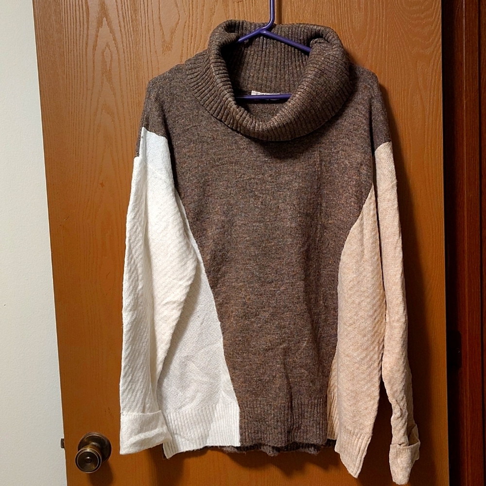 Tri colored sweater